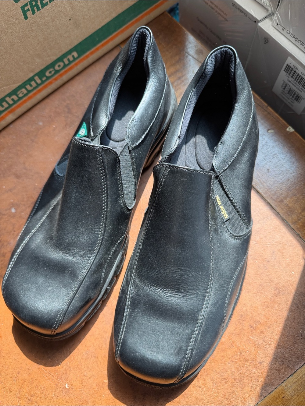 Mellow Walk Quentin Slip-On Work Shoes - 9.5 EE (wide width)
